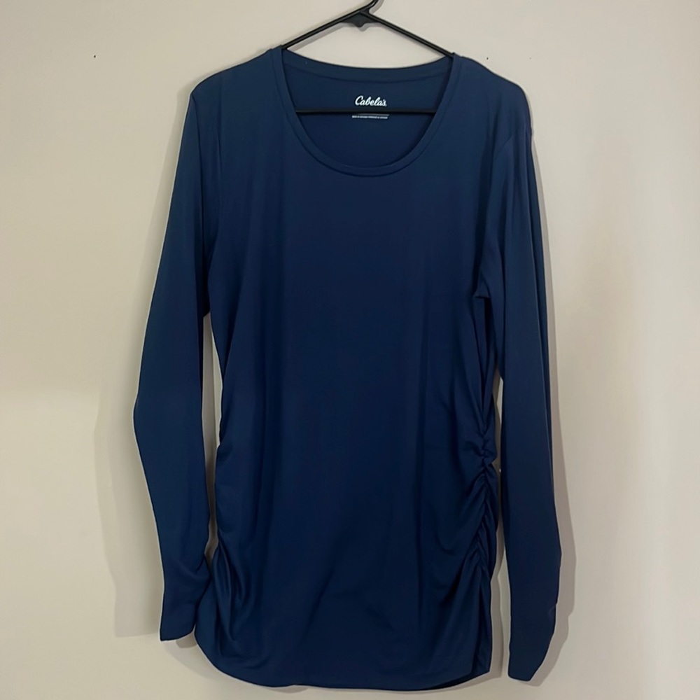 Cabela’s long sleeve maternity top